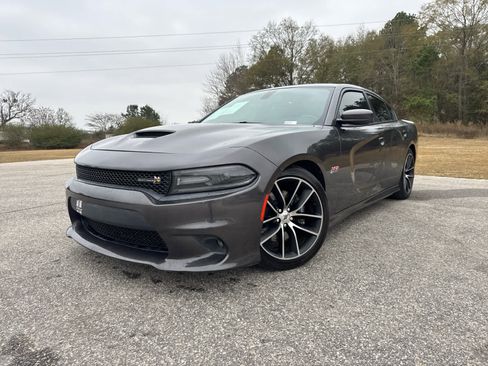 Used 2018 Dodge Charger R/T Scat Pack w/ Driver Confidence Group image 2