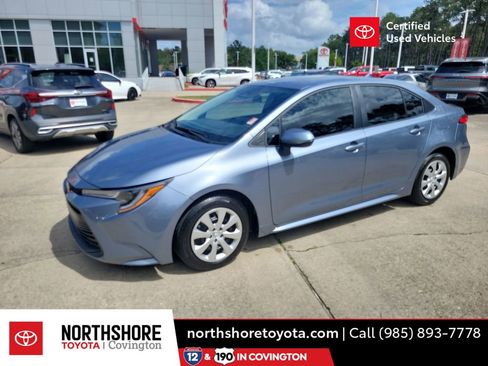 Used 2025 Toyota Corolla LE image 1