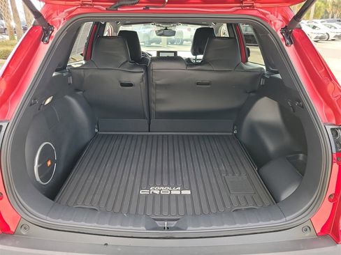 Used 2025 Toyota Corolla Cross AWD Hybrid image 8
