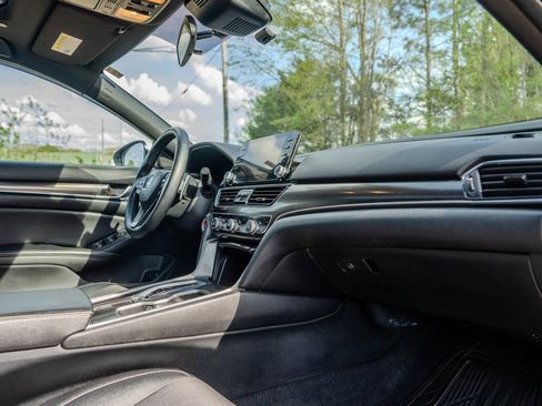 Used 2019 Honda Accord Sport image 32