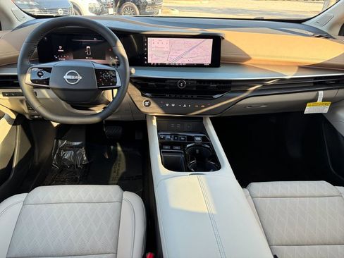 New 2026 Nissan Murano Platinum image 17