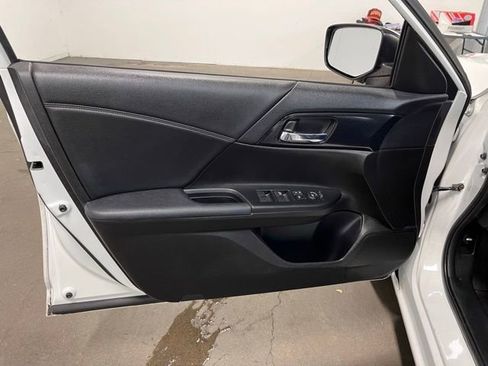 Used 2014 Honda Accord Sport image 24