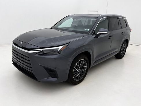 Used 2025 Lexus TX 350 AWD w/ Technology Package image 4