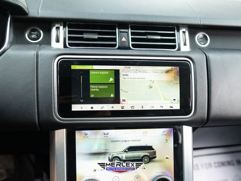 Used 2018 Land Rover Range Rover Long Wheelbase Supercharged image 31