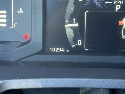 Certified 2025 Toyota Tacoma SR5 AWD/4WD image 30