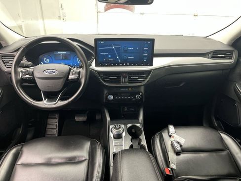Used 2024 Ford Escape Platinum AWD/4WD image 4