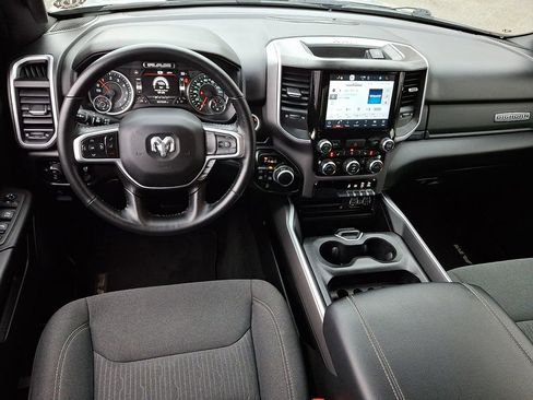 Used 2022 RAM 1500 Big Horn AWD/4WD image 11