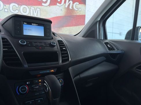 Used 2020 Ford Transit Connect XL image 24