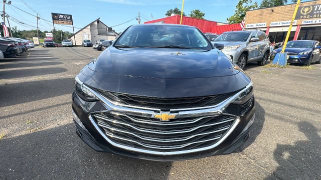 Used 2023 Chevrolet Malibu LT FWD image 2