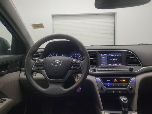 Used 2018 Hyundai Elantra SEL FWD image 22
