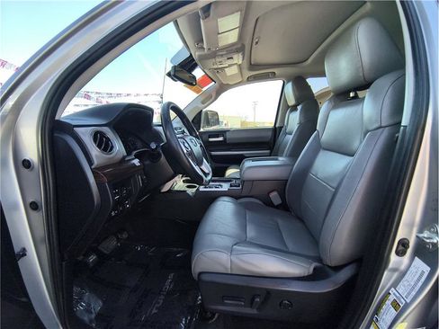 Used 2018 Toyota Tundra Limited w/ Limited Premium Package image 7