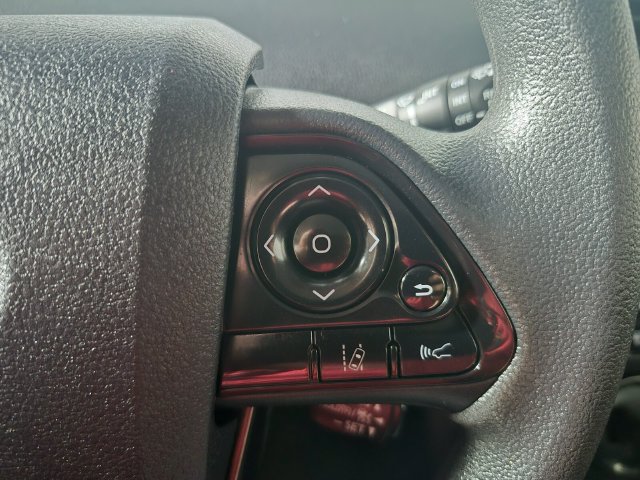 Used 2021 Toyota Prius LE AWD/4WD image 19