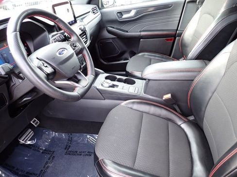 Used 2024 Ford Escape ST-Line image 12