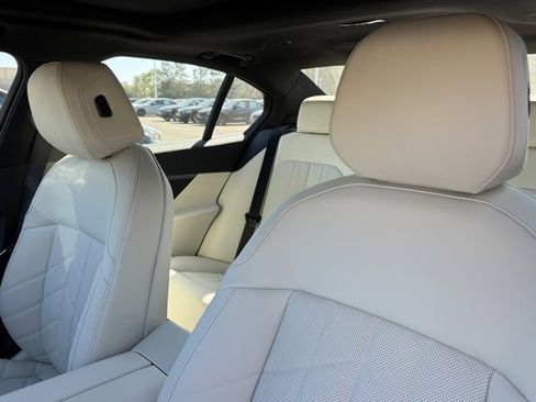 New 2026 BMW 530i 530i w/ Premium Package image 19