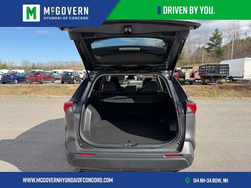 Used 2023 Toyota RAV4 XLE image 4