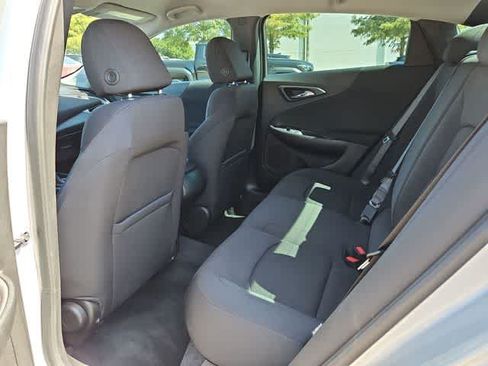 Used 2021 Chevrolet Malibu LS FWD image 16