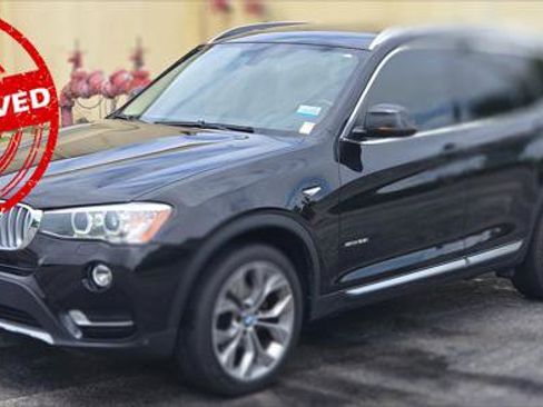 Used 2017 BMW X3 sDrive28i image 2