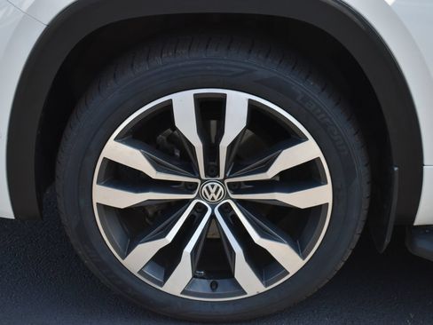 Used 2022 Volkswagen Atlas Cross Sport SEL Premium R-Line AWD/4WD image 10