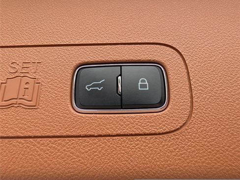 Used 2024 Lincoln Aviator Black Label w/ Jet Package AWD/4WD image 14