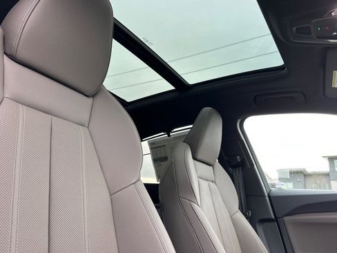 New 2025 Audi Q5 Premium Plus image 16