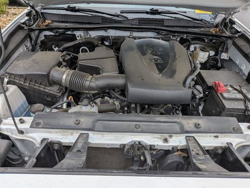 Used 2023 Toyota Tacoma TRD Off-Road image 38