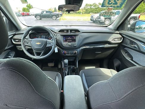 Certified 2023 Chevrolet TrailBlazer LS FWD image 26