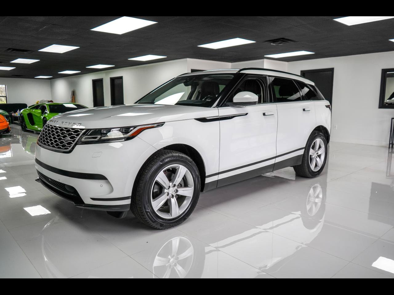 Used 2019 Land Rover Range Rover Velar S AWD/4WD image 1
