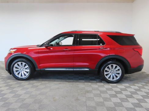 Used 2023 Ford Explorer Limited w/ Limited Technology Package RWD image 5