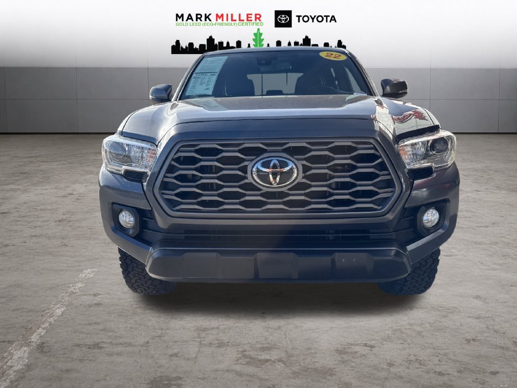 Certified 2022 Toyota Tacoma TRD Off-Road AWD/4WD image 8