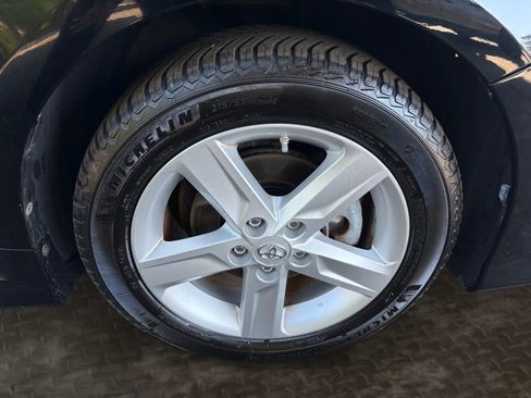 Used 2014 Toyota Camry SE FWD image 37