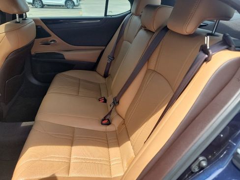 Used 2020 Lexus ES 350 Luxury w/ Accessory Package 2 FWD image 13