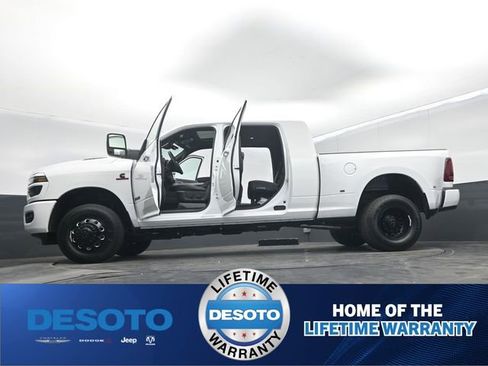 New 2026 RAM 3500 Laramie w/ Night Edition AWD/4WD image 70