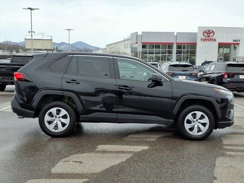 Used 2025 Toyota RAV4 LE image 3