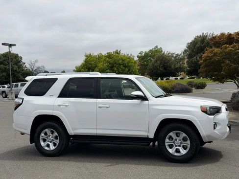 Used 2015 Toyota 4Runner SR5 Premium RWD image 6