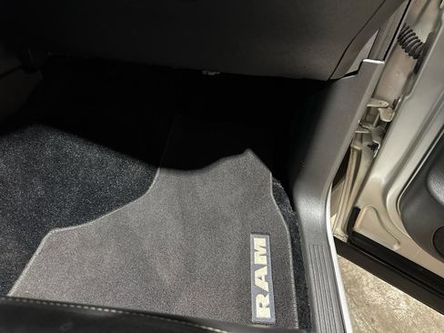 Used 2005 Dodge Ram 1500 Truck 2WD Quad Cab image 83