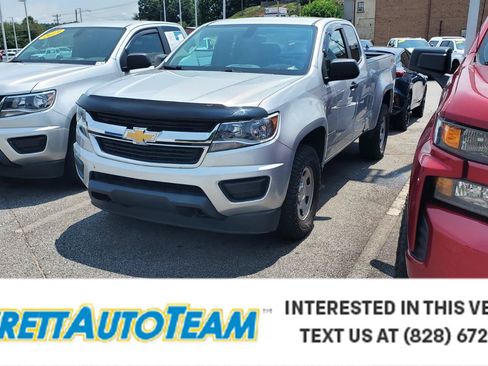 Used 2017 Chevrolet Colorado W/T w/ WT Convenience Package AWD/4WD image 1