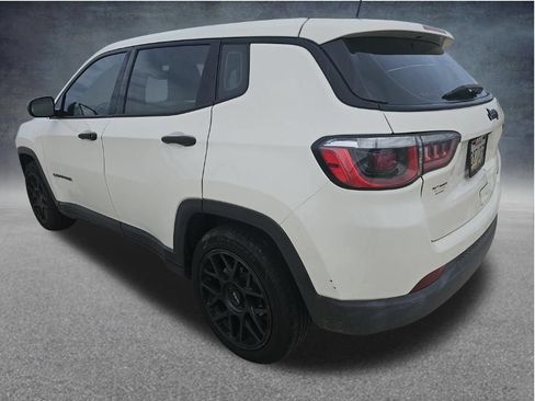 Used 2019 Jeep Compass Sport FWD image 6