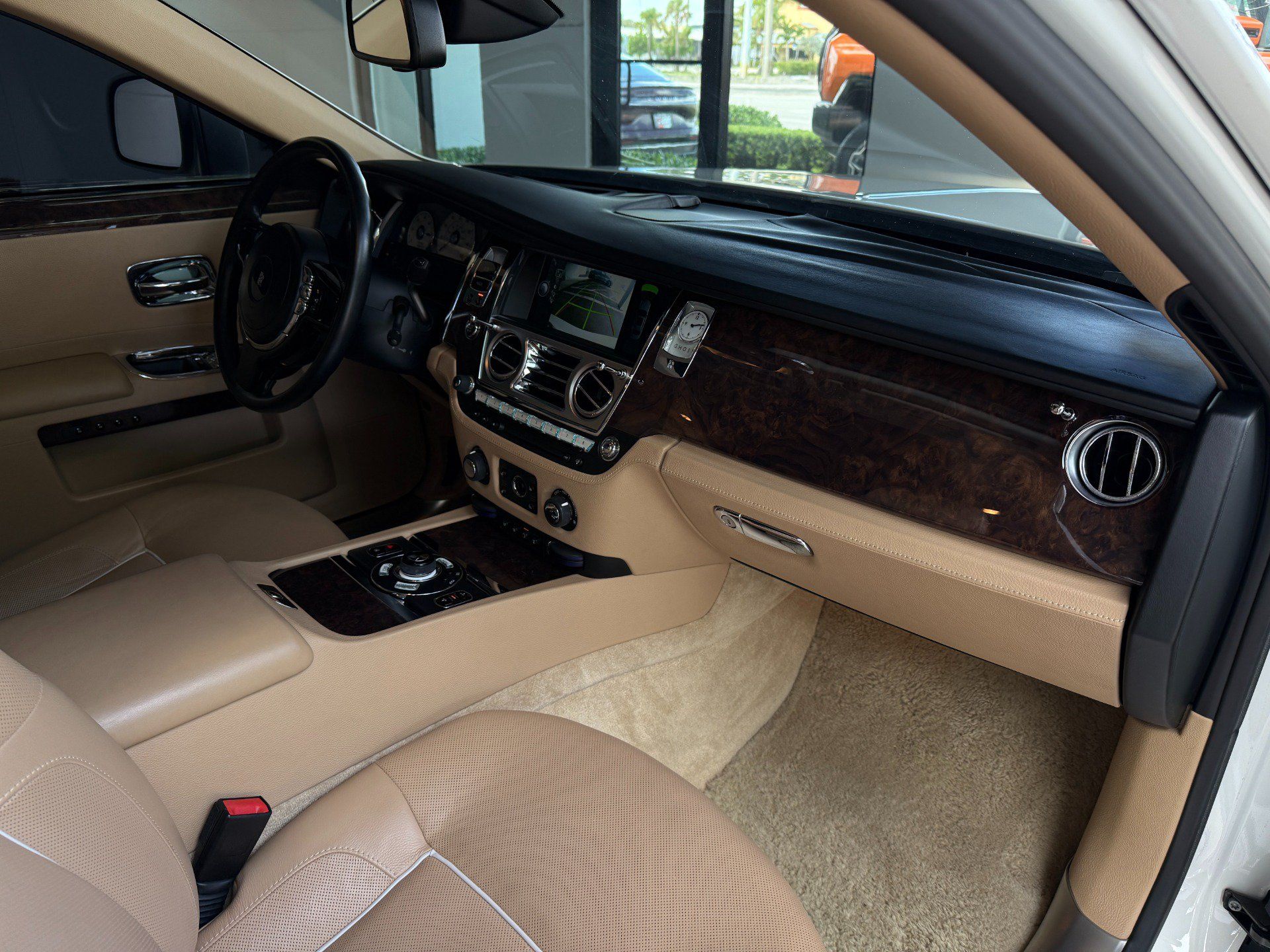 Used 2011 Rolls-Royce Ghost RWD image 28