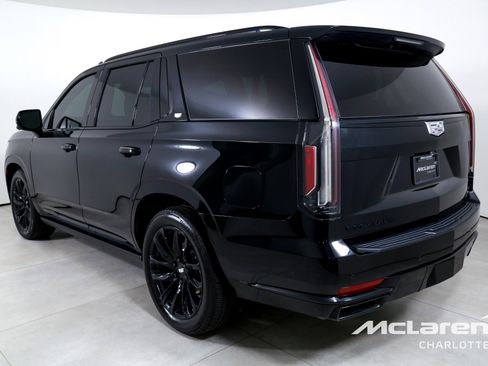 Used 2022 Cadillac Escalade Sport w/ Touring Package AWD/4WD image 6