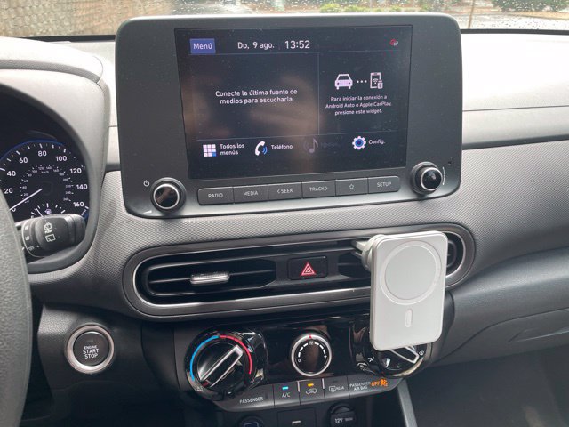 Used 2022 Hyundai Kona SEL FWD image 12