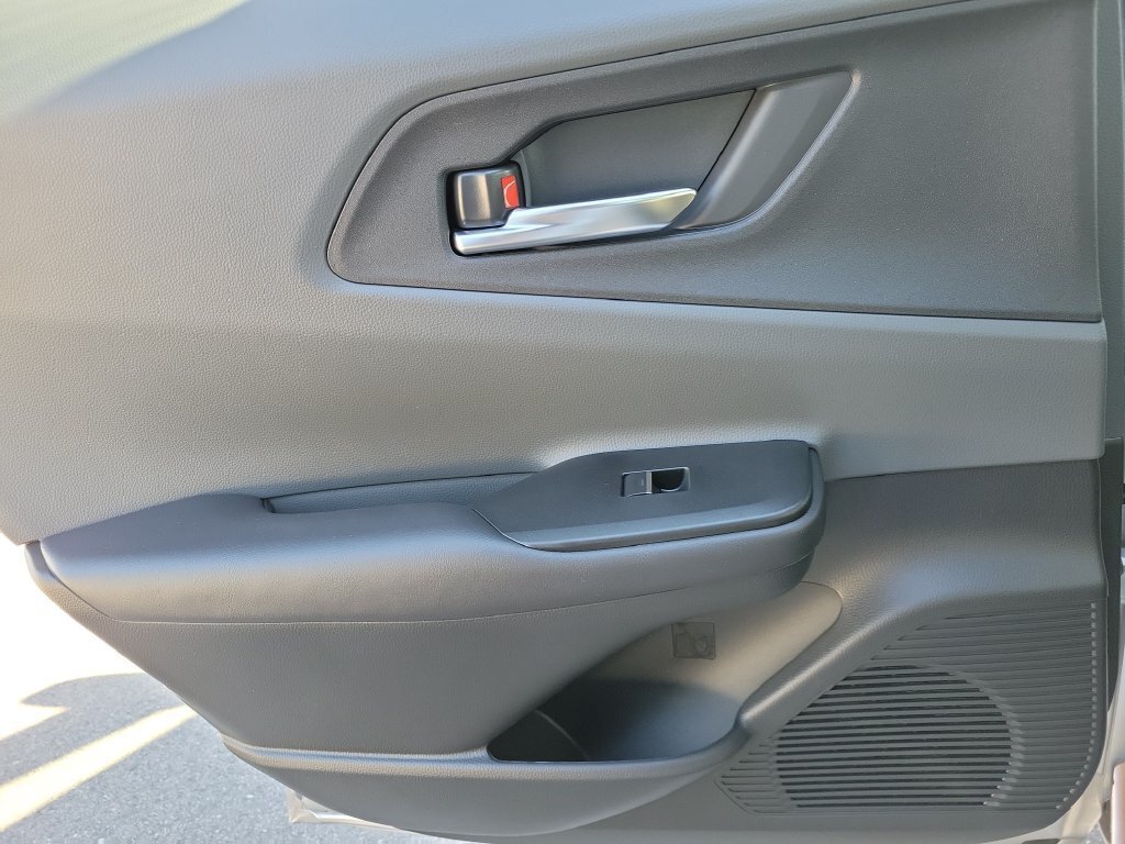 New 2027 Toyota Prius XLE FWD image 16