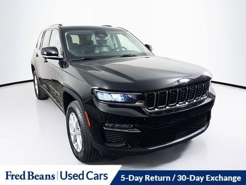 Used 2023 Jeep Grand Cherokee Limited image 1