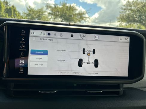 New 2025 Jeep Wrangler Sport S image 28