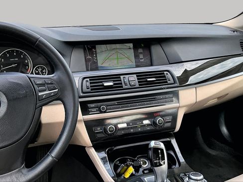 Used 2011 BMW 528i Sedan RWD image 5