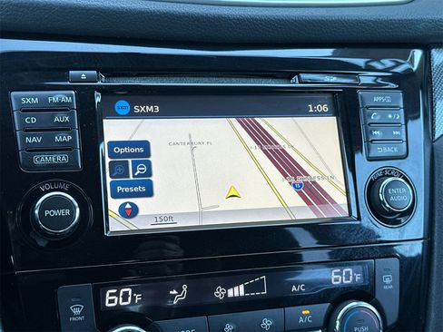 Used 2015 Nissan Rogue SL image 21