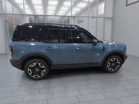 Used 2022 Ford Bronco Sport Outer Banks image 9