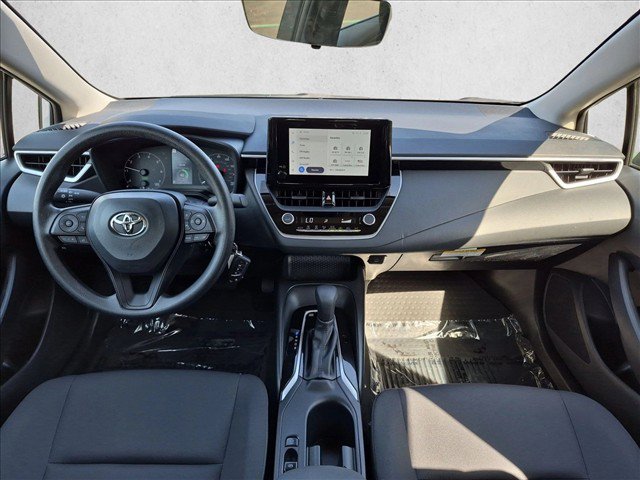 Certified 2025 Toyota Corolla LE FWD image 17