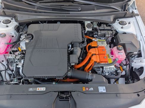 New 2026 Hyundai Elantra Sport image 21