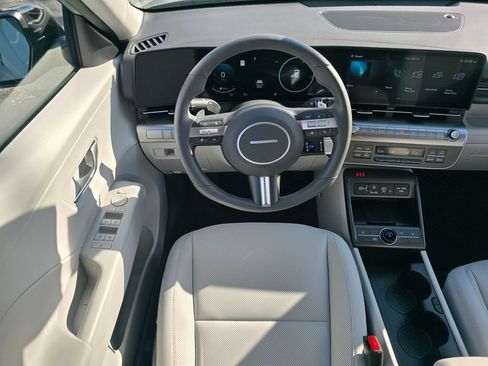 Used 2026 Hyundai Kona SEL Premium AWD/4WD image 18