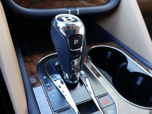 New 2025 Bentley Bentayga image 30